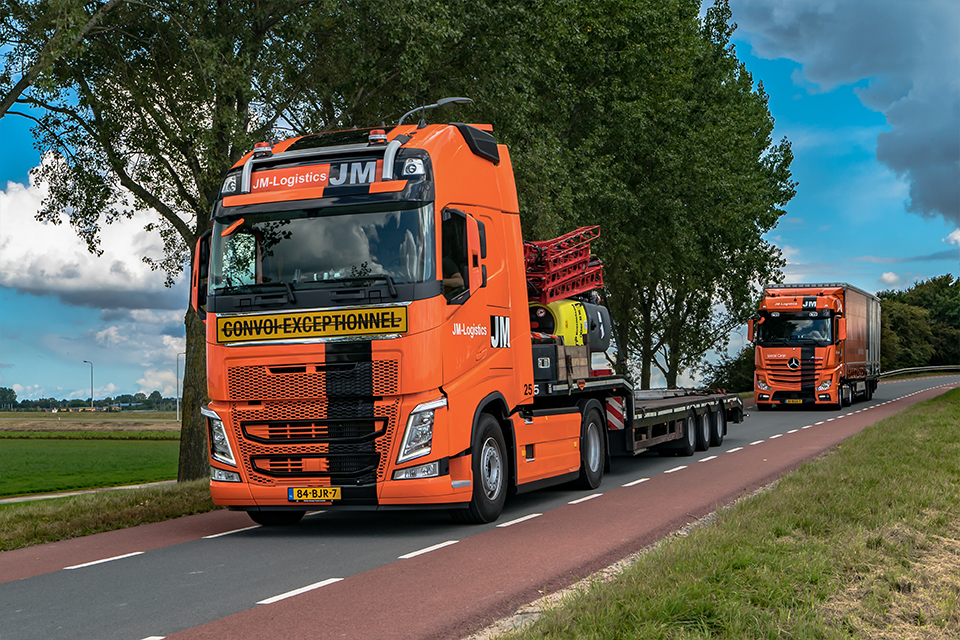 jm-logistics-transport-agrarische-machines-en-oversized-cargo